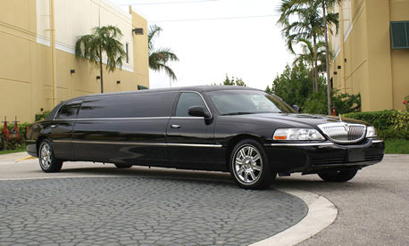 Hialeah 8 Passenger Limo